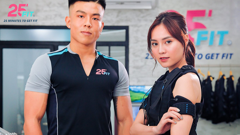 Tap-luyen-cong-nghe-ems-tai-25-fit