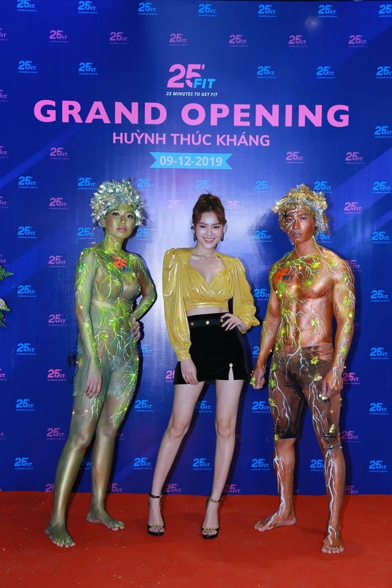 Ninh_Duong_Lan_Ngoc_khai_truong_25fit-1