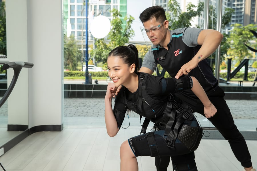 bai-tap-oblique-lunges