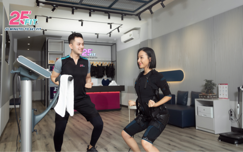 tap-luyen-cong-nghe-ems-training
