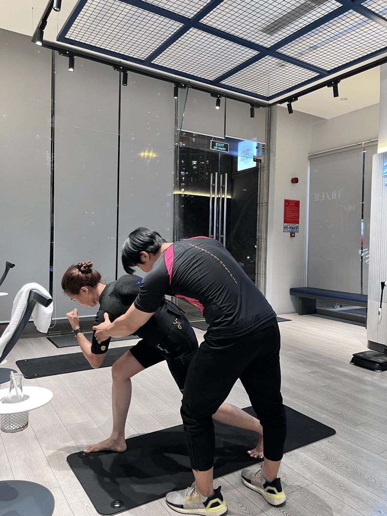 Tập EMS Training 2 buổi/tuần là tần suất phù hợp để đảm bảo hiệu quả lẫn sức khỏe