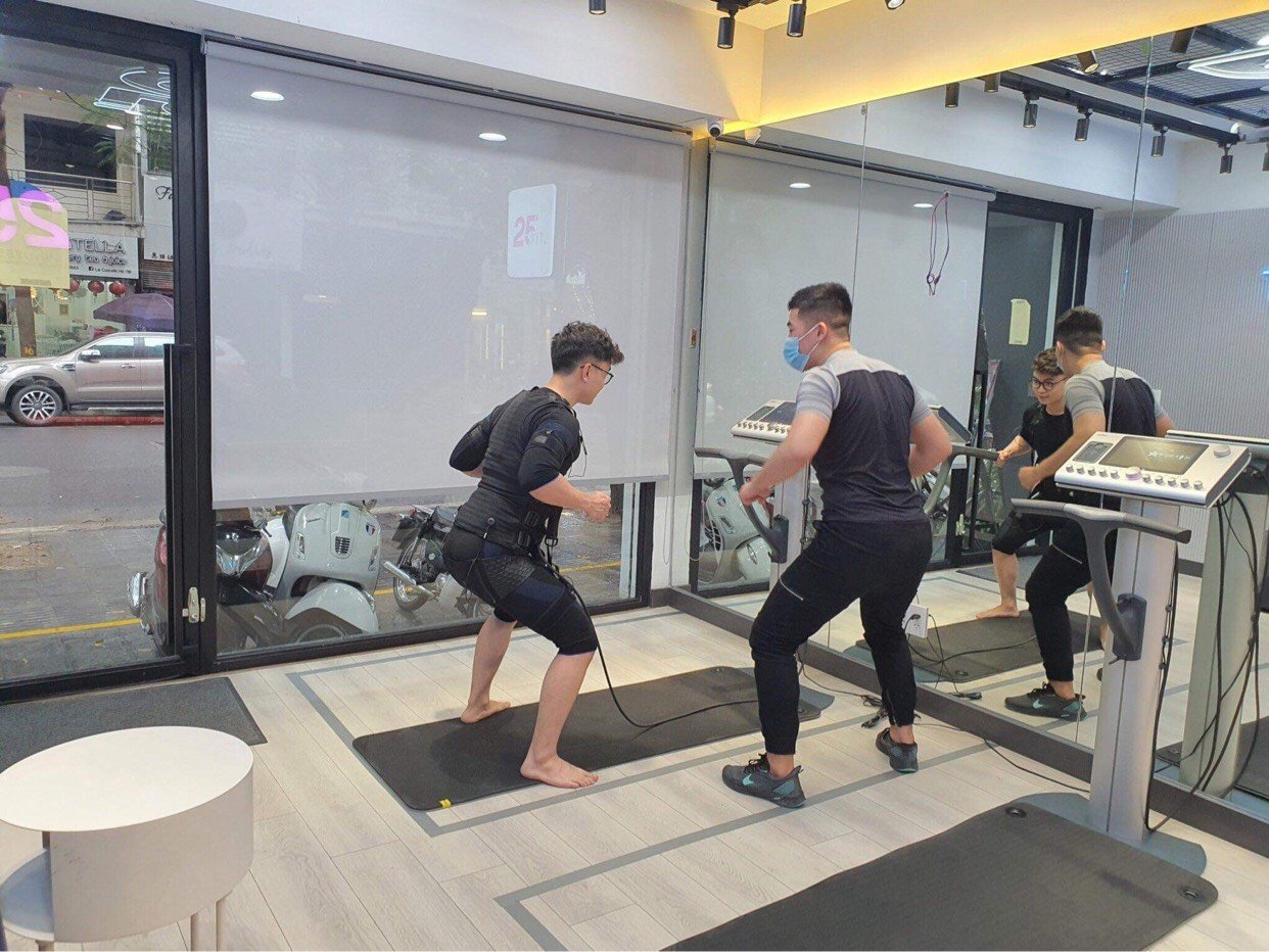 xung-dien-ems-training-an-toan
