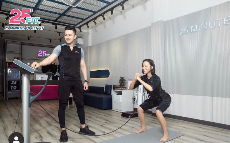 tap-luyen-ems-training-25fit
